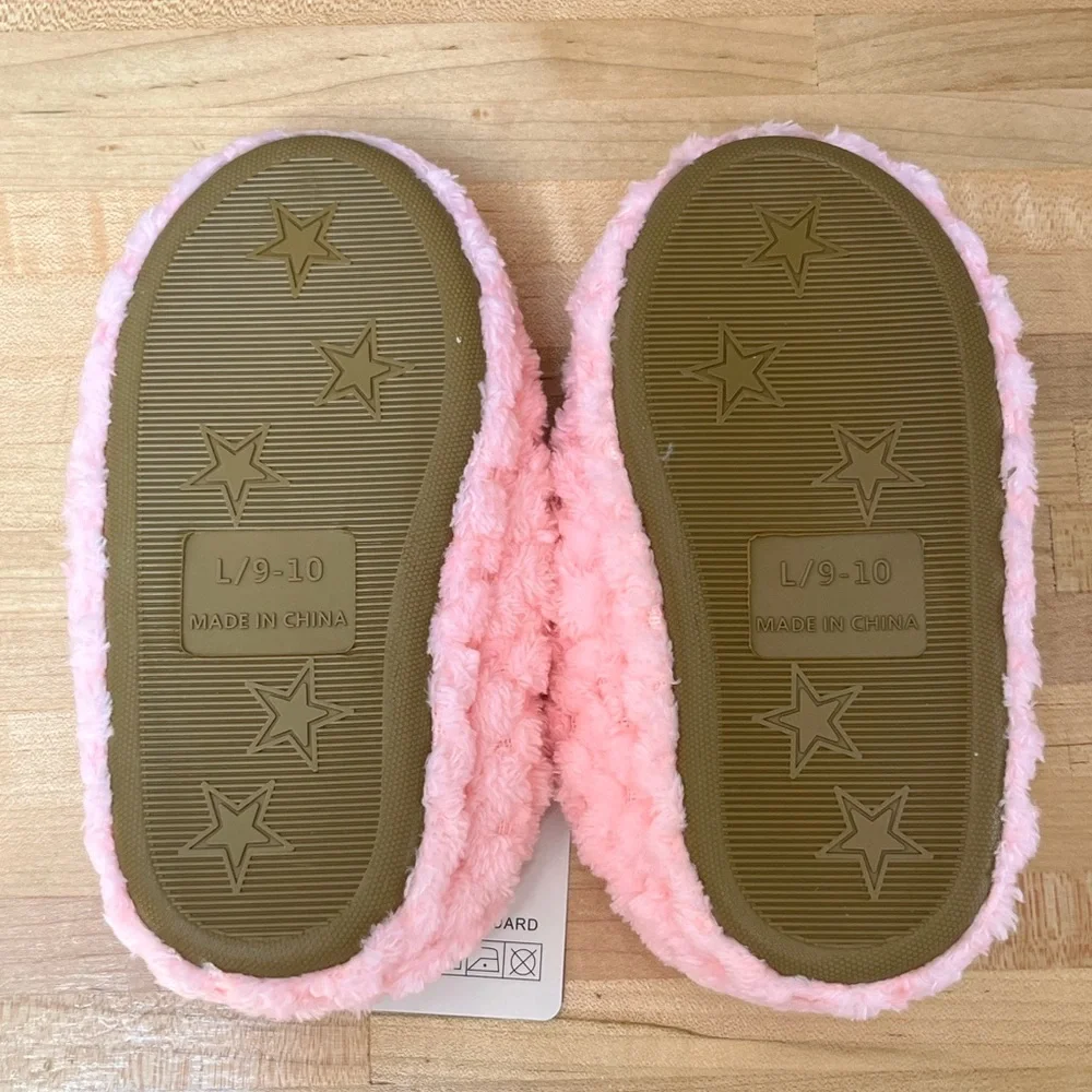 Kids Unisex Size 9/10 Pink Soft Plush Bunny Slippers Elastic Non Skid Soles NWT